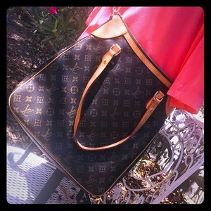 LUIS VUITTON 💯 AUTH MG crossbody messenger ODEON